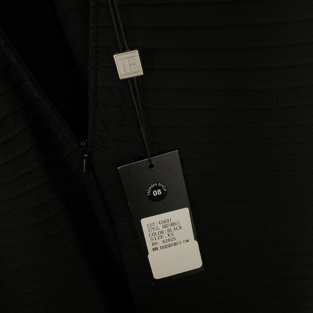 New & Sold Out Tadashi Esme Gown in Black - Picture 7 of 8